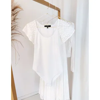 Body CONSTANT LOVE svatební Body s puntíkatými volánovými rukávy Barva: Off-White - smetanová, Velikost: L