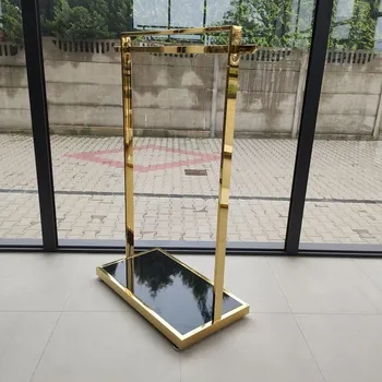 Figurína Zlatý stojan Z5