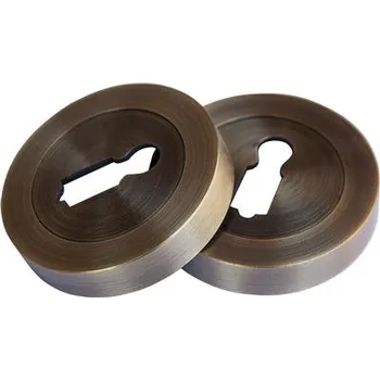 Dveřní kování Štít na klíč - dveřní kování mosazné