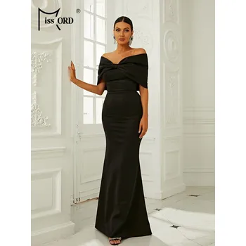 Dámské šaty Elegantní dlouhé šat s velkou mašlí a odhalenými rameny Barva: Černá, Velikost: L