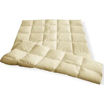 přikrývka Lina Péřová přikrývka 240x200 cm smetanová Obsah prachového peří: 10% prachového peří, zbytek obsahuje kvalitní husí drané peří