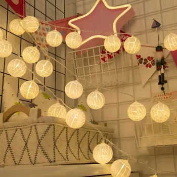 Vánoční dekorace HJ 10 LED světelný řetěz s koulemi