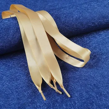 Tkaničky do bot Davay FANCY saténové tkaničky do bot 100 cm Barva: Zlatá