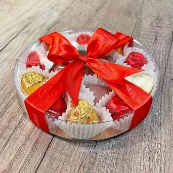 Bonboniéra Leonidas Bonboniéra Mistička plná srdíček 17 (belgická čokoláda cca 200 g, 17ks srdíček)