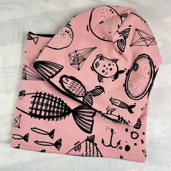 Kojenecká čepice Yháček nákčník z úpletu- Ryby na růžové