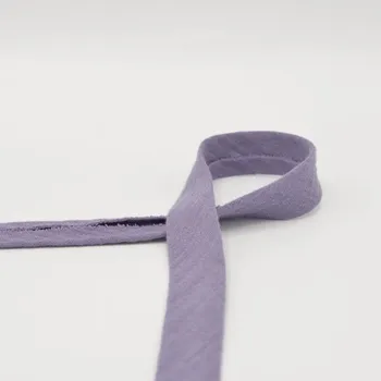 Šikmý proužek mušelínový, zažehlený, lila, 20mm