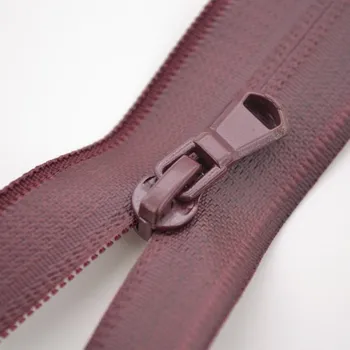 Zip Sarah voděodolný se dvěma jezdci 5 mm - ostružinová 80 cm