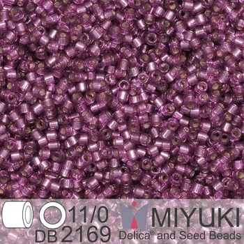 Korálek Korálky Miyuki Delica 11/0. Barva Duracoat Silverlined Dyed Lilac DB2169. Balení 5g.