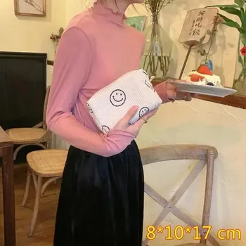 Kosmetická taška Cestovní kosmetická taštička - Béžový úsměv velký