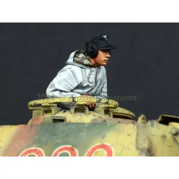 Plastikový model Alpine Miniatures 1/35 German Panther Commander #2