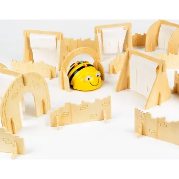 Robot TTS Group Bee-Bot & Blue-Bot dřevěná překážková dráha
