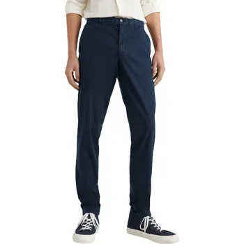 Pánské kalhoty TOMMY HILFIGER PÁNSKÉ ELEGANTNÍ KALHOTY CHELSEA CHINOLINO GM NAVY MW0MW31138 DW5 Velikost: 32/30