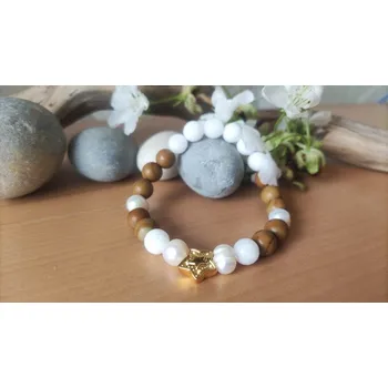 Náramek z minerálů s hvězdičkou (Náramek obsahuje jaspis dřevitý, jadeit bílý, perlu říční.)