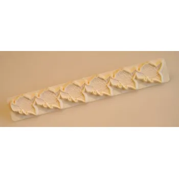 FMM Ring of Roses - Řetěz z růží