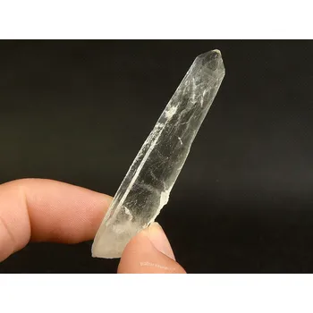 Přírodní kámen Laser krystal surový z Brazílie 10g