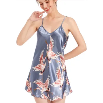 Dámská noční košile Dámská saténová noční košilka s ptáčky Barva: stříbřitě šedá, Velikost: XL