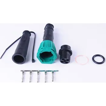 Zadní světlomet Zástrčka bajonet 5 pin FT-77/88 zelená - pravá