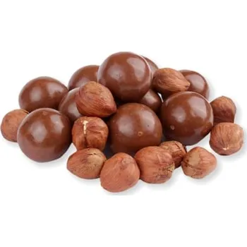 Potravina Ochutnej Ořech Lískové ořechy v mléčné čokoládě 250 g