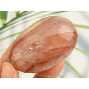 Přírodní kámen Křišťál s hematitem Madagaskar 77g