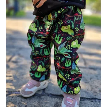 Yháček Zimní softshellové kalhoty Yháček, Chamíci a berušky na černé Velikost: 86