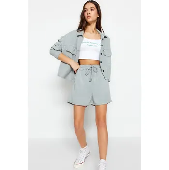 Dámské kraťasy Trendyol Mint Tencel™ Džínové Šortky s Vysokým Pasem a Elastickým Páskem Trendyol šedá 2282510