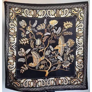 Šátek Hedvábný šátek Černo-zlatý 110x110 cm v dárkovém balení, HEDVÁBNÝ SVĚT