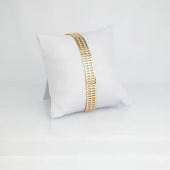 Náramek Lillian Vassago Exkluzivní zlatý náramek se zirkony LLV01-GB012