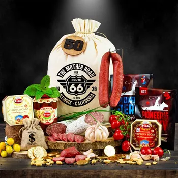 Dárkový potravinový koš Dárkový koš v pytli pro muže, chlapa Masožravec originální dárek pro muže k narozeninám, vánocům, valentýnu Route 66