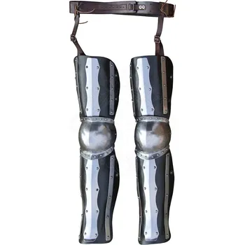 Karnevalový kostým Krutský Nohy zbroje z kůže a železného plechu 14-15 stol.