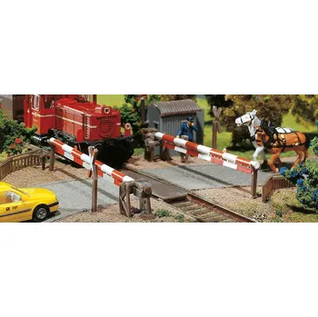 Modelová železnice FALLER 120173 H0 Stavebnice - železniční přejezd ruční s domkem FA120173