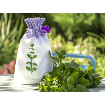 Dekorativní polštářek HEDVA ČESKÝ BROKÁT Pytlík na bylinky 100% ba výšivka MEDUŇKA