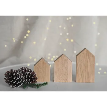 Dřevěný domeček - Střední