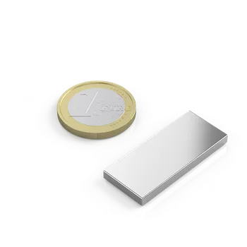 Dekorativní magnet Neodymový magnet kvádr 35&nbsp;×&nbsp;15&nbsp;×&nbsp;3&nbsp;mm, síla 4,3&nbsp;kg