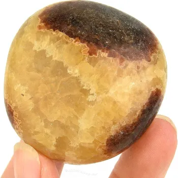 Přírodní kámen Hladký kámen septarie z Madagaskaru 109g