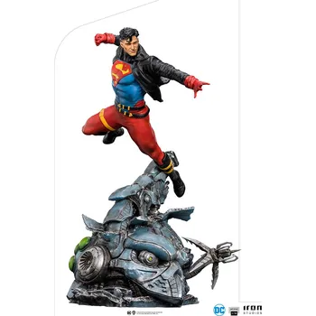 Figurka IRON STUDIOS DC Comics - Superboy, měřítko 1:10 - 28 cm