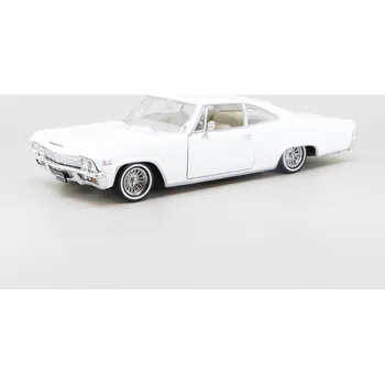 autíčko Chevrolet Impala SS 396 1965 bílá 1:24 - Welly Chevy Impala SS 396 1965 Low Rider Collection - kovový model auta