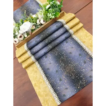 ubrus Běhoun podzimní - pavučiny a pavoučci na černé v kombinaci se zlatou v halloweenském stylu