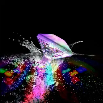 Dekorace do akvária Led diamant do bazénu 10,5 x 10,5 x 8,5 cm barevné světlo 8 světelných modů