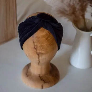 Kojenecká čepice Looks by Luks Čelenka Twistband Velvet - Black Diamond