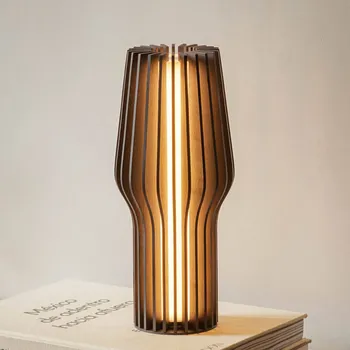 Lampička Nabíjecí stolní lampa EVA Solo LED Radiant, tmavé dřevo, Ø 9,5 cm - Ø dna 9 cm; délka kabelu USB 235 cm tmavý dub - Doprava zdarma