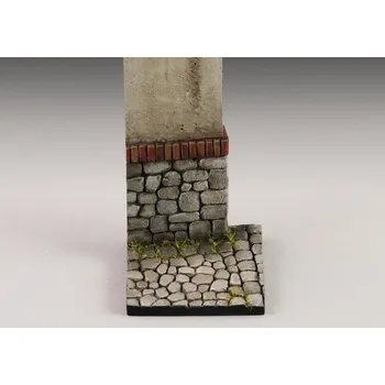 Plastikový model Royal Model 1/32 Base with wall (cm 3,5x3,5)