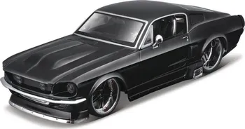 Plastikový model Maisto Ford Mustang GT 1967 1:24 černý