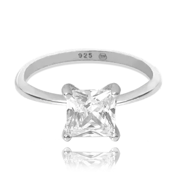 Prsten MINET Stříbrný prsten s velkým bílým zirkonem Velikost prstenu: 49