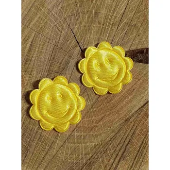 Nášivka Aplikace saténová kytička s úsměvem barva žlutá