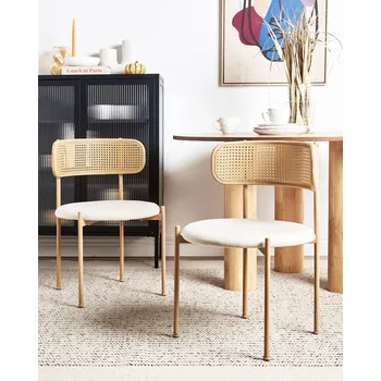 Jídelní židle Sada 2 jídelních židlí světlé dřevo kovový rám světle béžové látkové sedadlo s vídeňským výpletem retro styl kuchyně jídelna Beliani