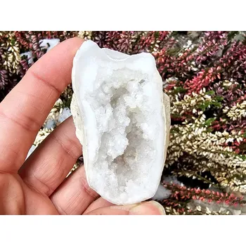 Přírodní kámen Křemeno-kalcitová geoda z Maroka 84g