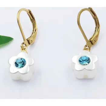 Náušnice Náušnice z chirurgické oceli s perlovou kytičkou a kamínkem 21033