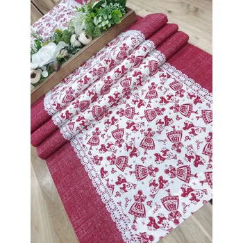 ubrus Běhoun - červené folklórní panenky s červenou v režném efektu