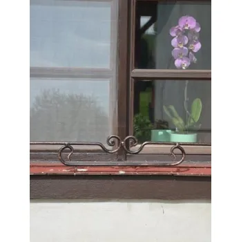 Parapet Předokenní kovaný držák truhlíku 7