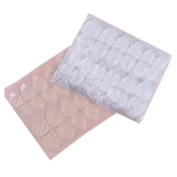 Dočasné lepidlo na umělé nehty - 1 plato